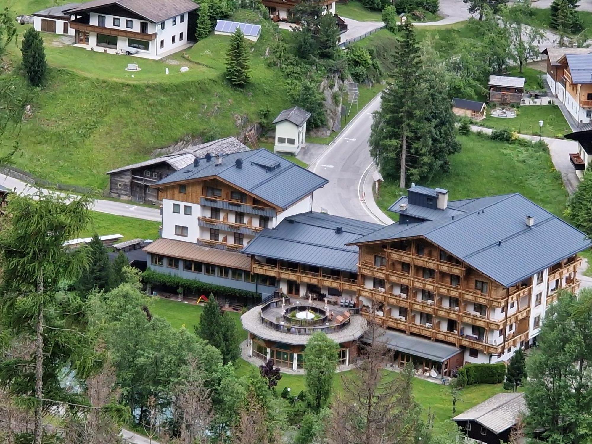 Hotel Kaerntnerhof Heiligenblut Eksteriør billede